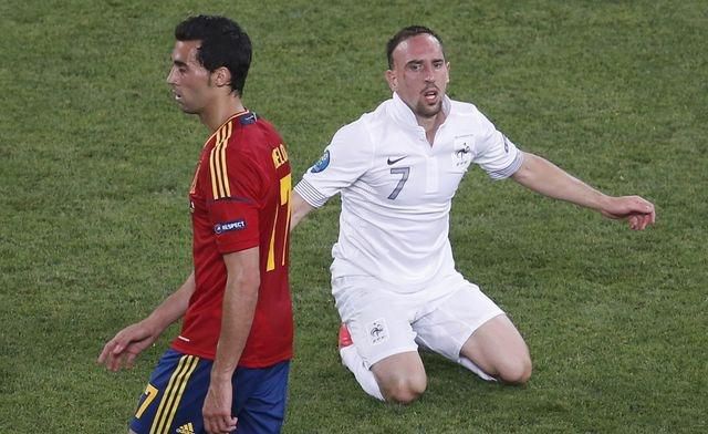 Franck ribery francuzsko alvaro arbeloa spanielsko me futbal 2012 reuters
