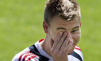 „Špekulant“ Bendtner si vydýchol, platiť bude stávková kancelária