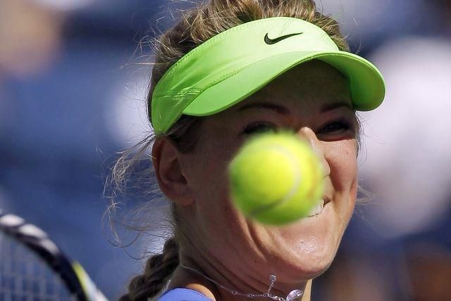 Viktoriaazarenkova tenis lopticka usmev