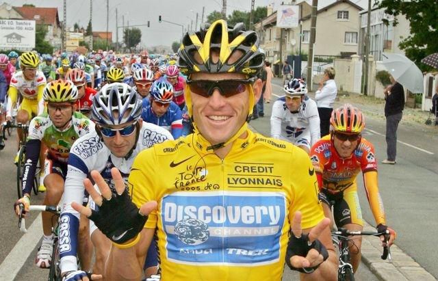 Lance armstrong ilustracne3 foto