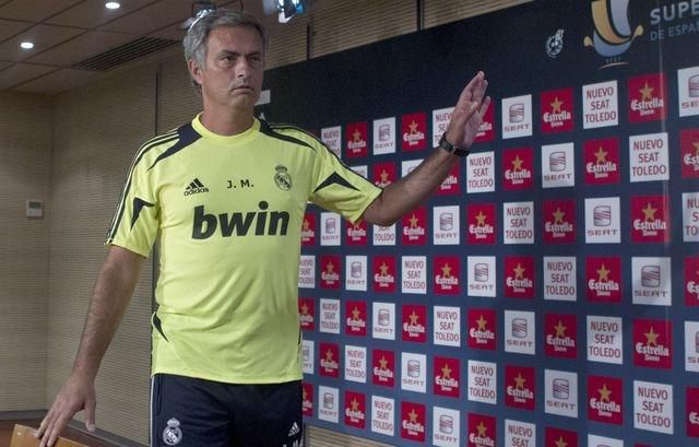 Jose mourinho trener realmadrid superpohar2 tlacovka