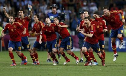 Video: Obhajca je vo finále! Španieli po dráme vyradili Portugalsko!