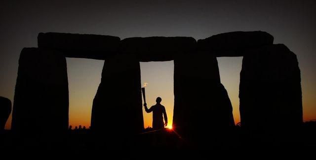 Johnson michael stonehenge oh2012