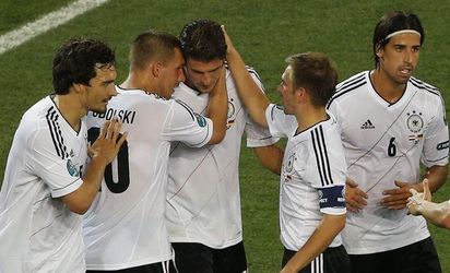 Video: Holandsko opäť prehralo, za Nemecko žiaril Gómez