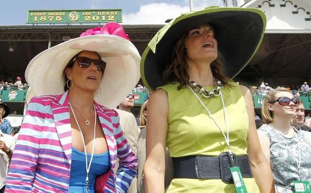 Klobuky na derby8 2012 reuters