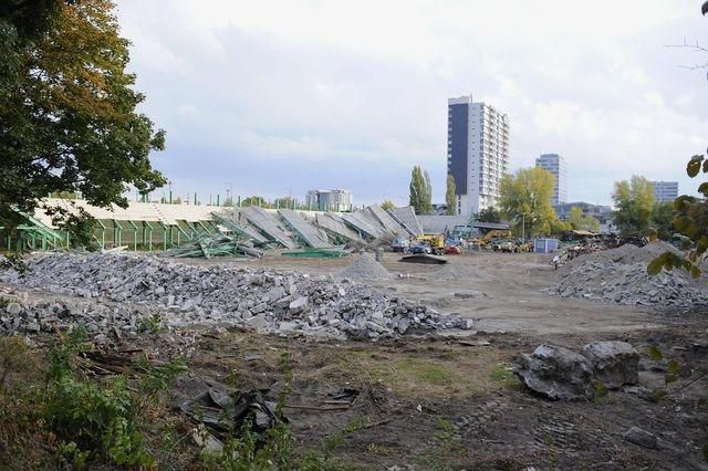 Petrzalka stadion buranie jul12