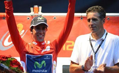 Vuelta: Tím Movistar víťazom časovky, Castroviejo prvým lídrom