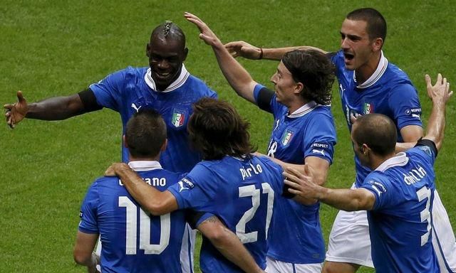 Taliansko hraci radost vs nemecko euro2012 semifinale reuters