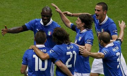 Video: Taliansko je vo finále! Bombardér Balotelli zostrelil hrdé Nemecko!