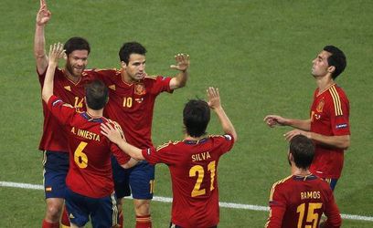 Video: Španieli do semifinále, Xabi Alonso poslal Francúzsko domov