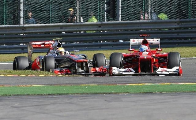 Alonso hamilton pole belgicko12 reuters
