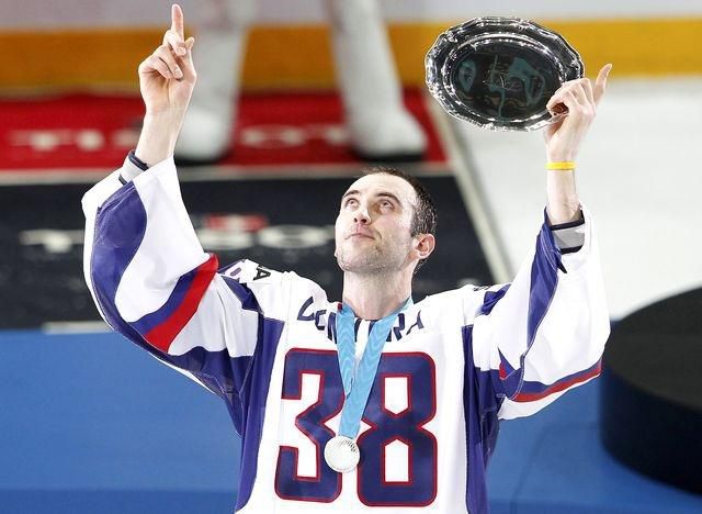 Zdeno chara slovensko dakuje demitrovi finale ms2012 reuters