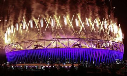 Foto: Veľkolepý záver paralympiády, v Londýne zhasol oheň