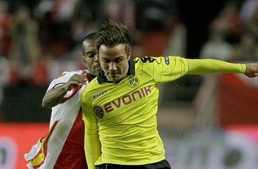 Veľkokluby zaostrujú na Borussiu Dortmund - Mario Götze