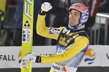 Skoky na lyžiach: Andreas Kofler v Lillehammeri zaletel najďalej