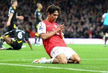 Video: Park prvým gólom za Arsenal pripomenul Henryho