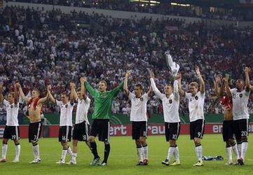 Nemci vyhrali aj ôsmykrát, majú istú účasť na ME 2012