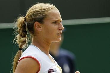 Cibulkova porazila wozniacku osemfinale wimbledon2011