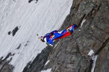 Video: Skok z Mont Blancu na prvý pokus!