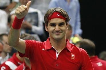 Federer roger svajciarsko davis cup palec hore jul2011