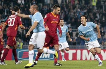 Video Serie A: Rímske derby pre Lazio, hrdinom Klose