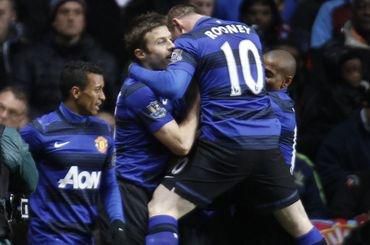 Rooney carrick nani a spol man utd radost vs aston villa dec2011