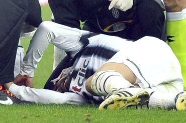 Video: Del Piero knokautovaný, dostal „kopanec“ priamo do tváre