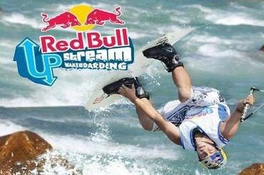 Video: Red Bull Upstream - divoké wakeboardy proti prúdu!