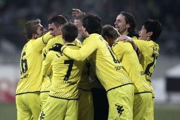 Video: Dortmund v Norimbergu nezamrzol, neprehral už 14 zápasov