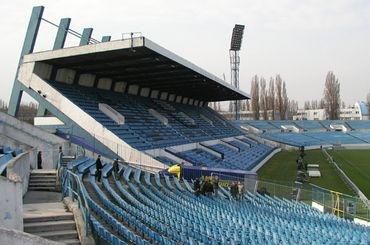 Tehelne pole belasa tribuna