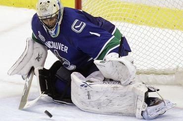 Luongo vancouver vs boston 5zapas jun2011