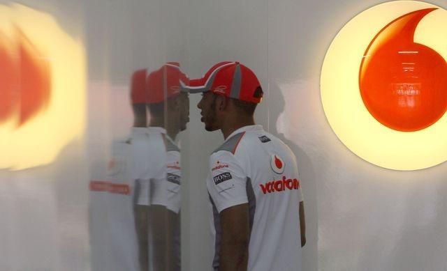 Hamilton lewis mclaren sepang12 reuters