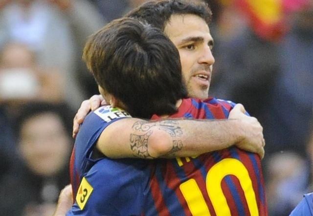 Lionelmessi cescfabregas barcelonafc reuters