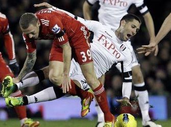 Video: Fulham zdolal Liverpool, rozhodol Dempsey