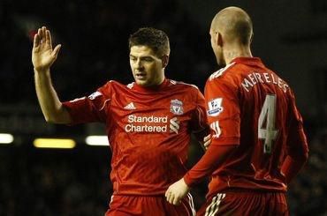 Gerrard a meireles liverpool tukes jan2011