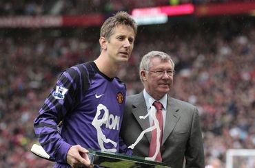 Edwin van der sar manchester united end