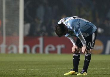 Argentina lionelmessi smutny skloneny