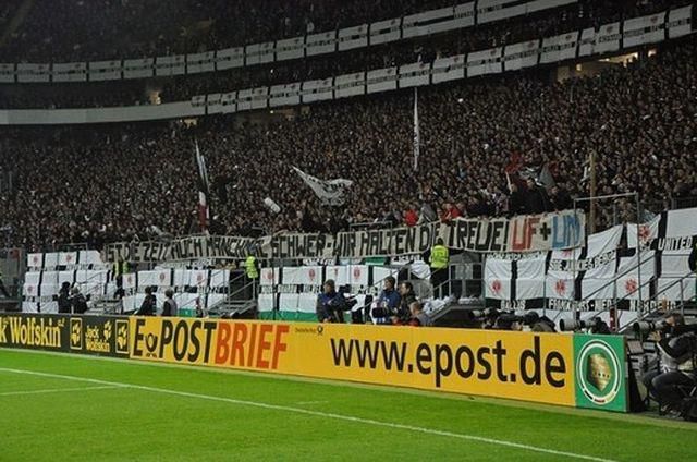 Frankfurt kaiserslautern ultras tifo net