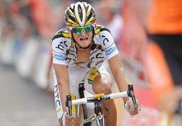 Peter Velits by mohol po Tour de France zmeniť dres