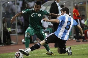 Ikechukwu nigeria vs insua argentina jun2011