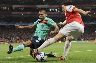 Nasri arsenal vs dani alves barcelona lm2011