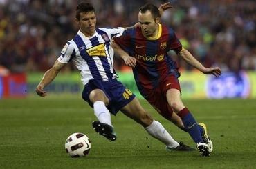 Iniesta barcelona vs isaias espanyol maj2011