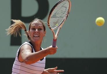 Dominikacibulkova tenis bezi za loptickou