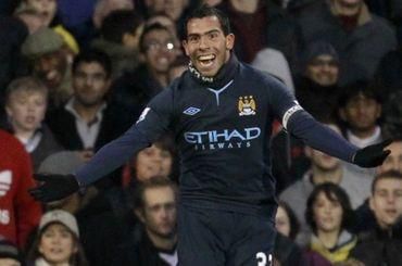 Tevez manchester city goool vs fulham november2010