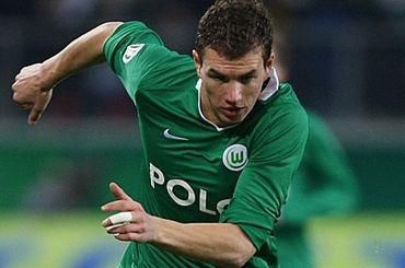 Dzeko wolfsburg zeleny rozbeh