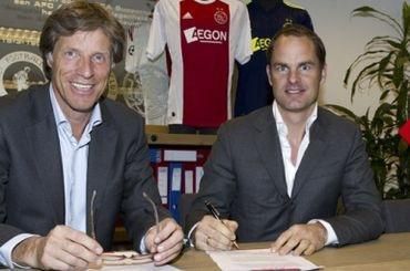 Ajax Amsterdam stavil na Franka de Boera, mení ideológiu