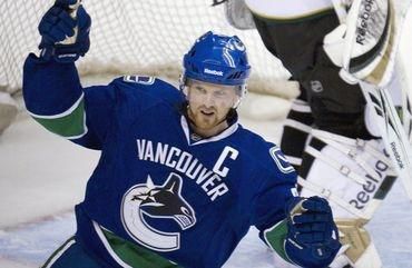 Sedin daniel vancouver captain