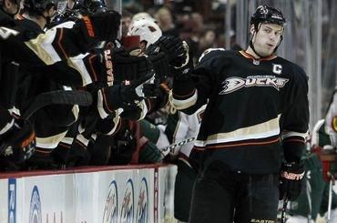 Getzlaf anaheim tukes striedacka dec2010