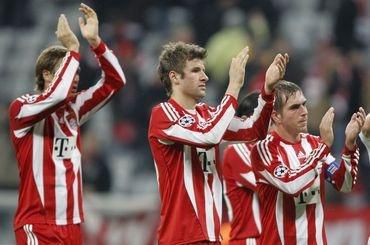 Muller lahm a tak bayern hraci potlesk oktober2010