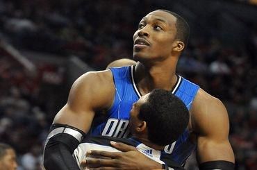 Dwight howard orlando objima rozhodcu